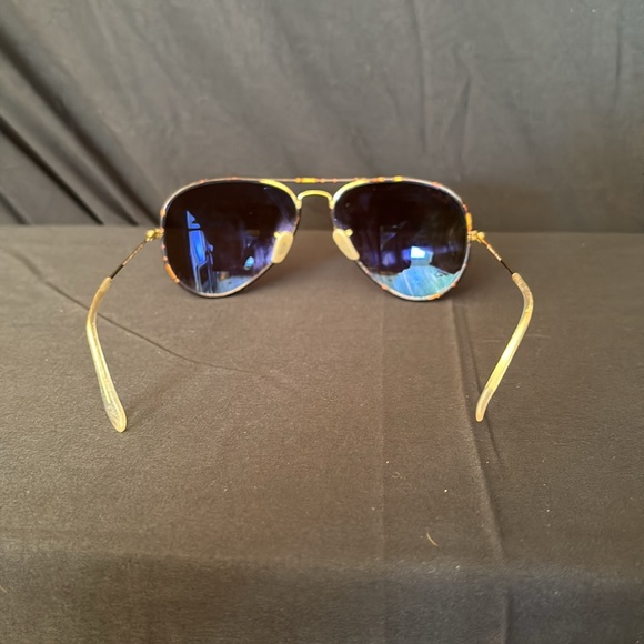 Rayban Aviator Sunglasses - Picture 3 of 4